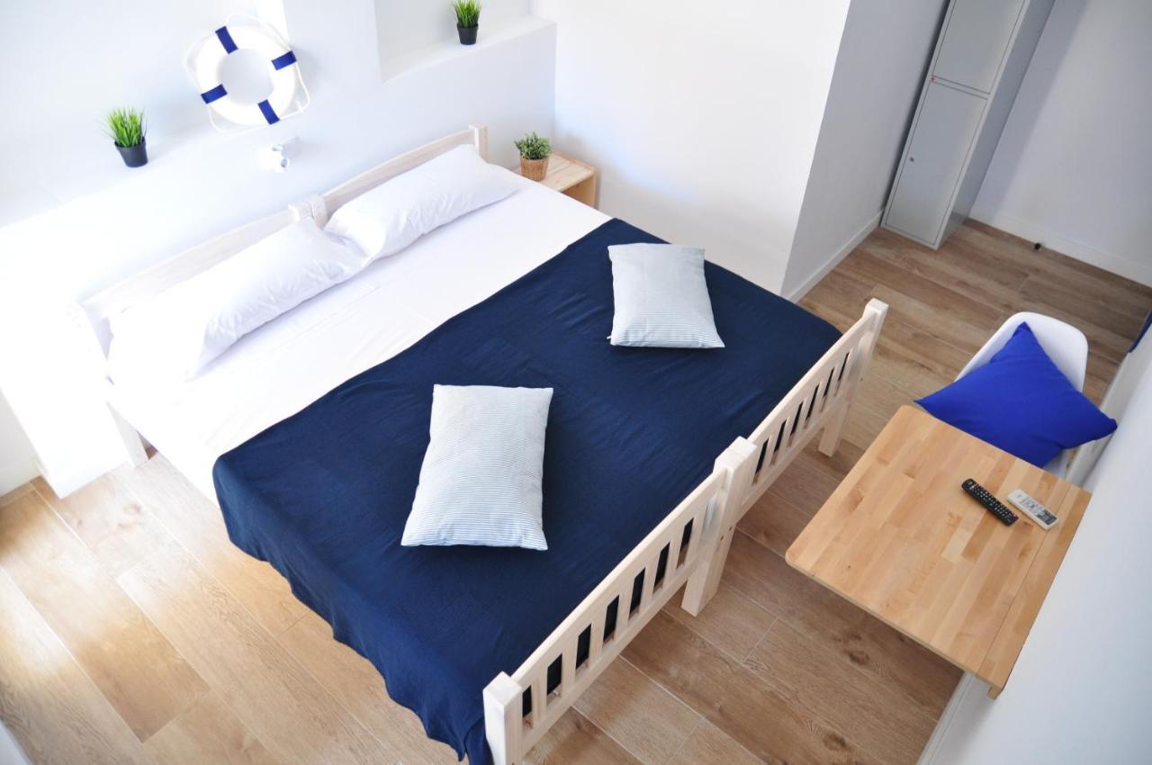 Hostal Porto Mar Salou Exterior photo